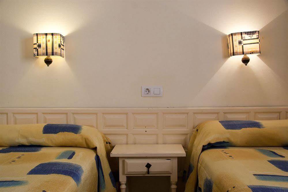Apartamentos Bora Bora - Adults Only Playa d'en Bossa Zewnętrze zdjęcie